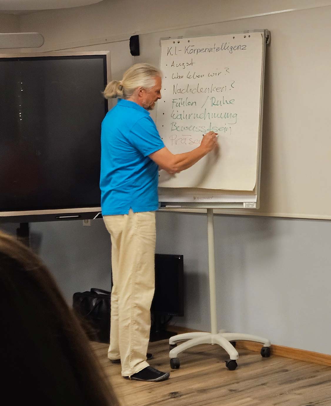 Seminar Präsenz und Körperintelligenz im Dezember 2025 (Bern)